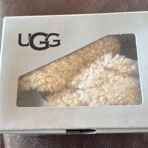UGG Soft Cream Infant Booties